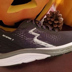 361-Spire 3 running shoes